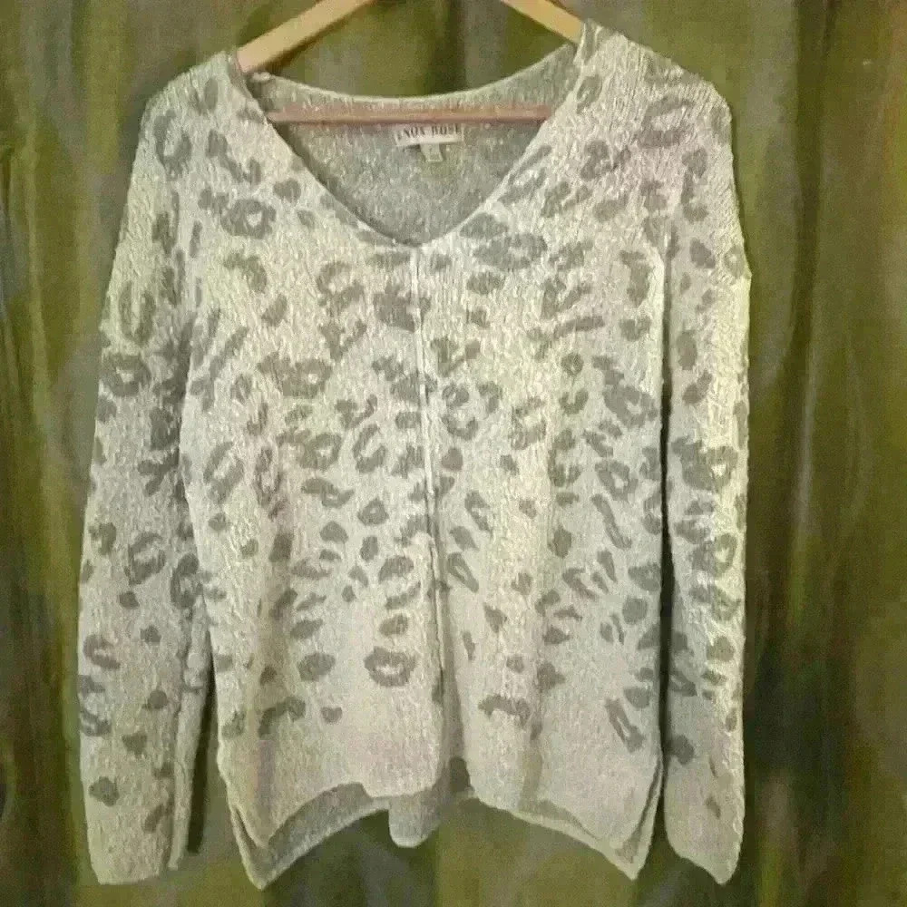 Knox Rose Leopard Print‎ Sweater